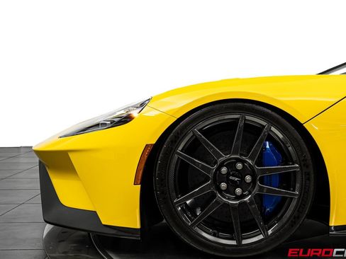 Used 2020 Ford GT Carbon Series RWD image 18