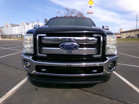 Used 2016 Ford F350 King Ranch w/ King Ranch w/Chrome Package image 3