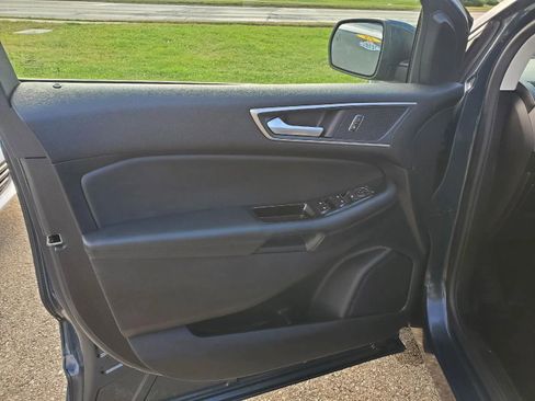 Used 2019 Ford Edge SEL w/ Equipment Group 201A image 9