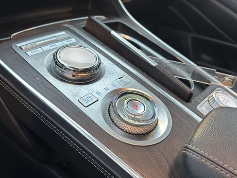 Used 2024 Genesis GV80 3.5T image 25