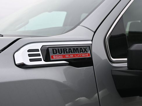 Used 2025 GMC Sierra 3500 SLE w/ SLE Value Package image 17