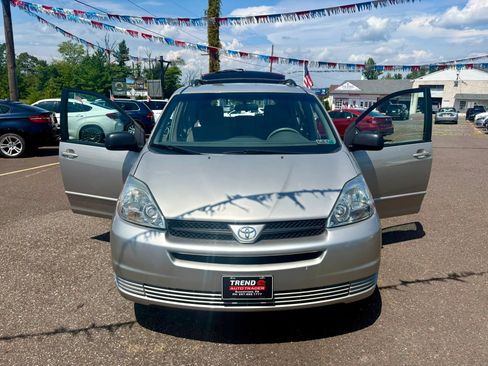 Used 2005 Toyota Sienna LE AWD/4WD image 10