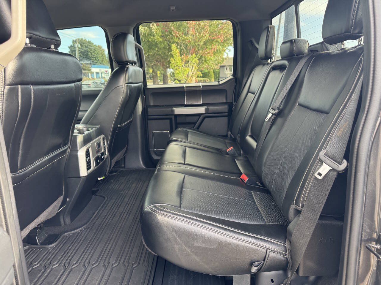 Used 2020 Ford F350 Lariat w/ Lariat Ultimate Package AWD/4WD image 8