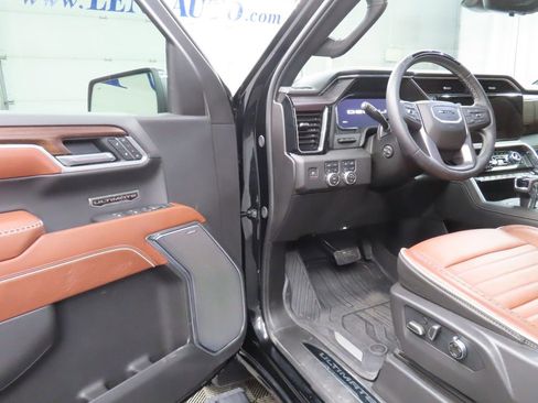 Used 2026 GMC Sierra 1500 Denali Ultimate AWD/4WD image 47