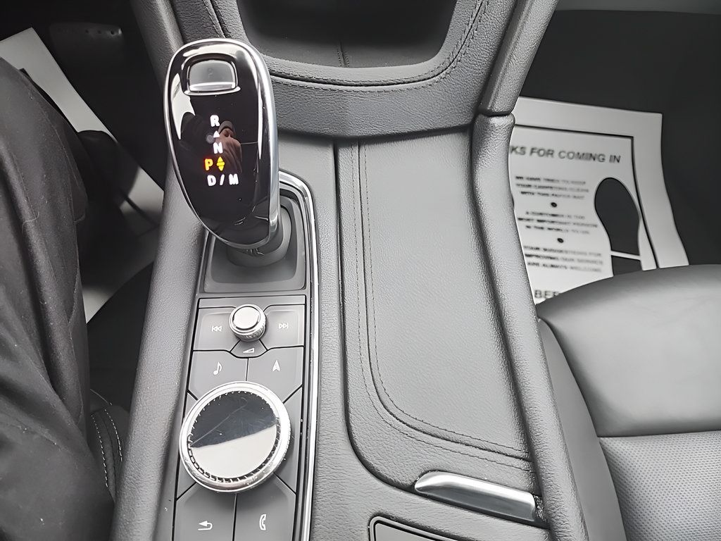 Used 2022 Cadillac XT5 Premium Luxury AWD/4WD image 16