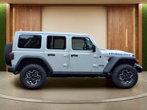 Used 2023 Jeep Wrangler Unlimited Rubicon 4xe w/ Cold Weather Group AWD/4WD image 35