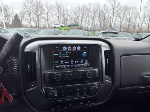 Used 2017 Chevrolet Silverado 1500 LT w/ LT Plus Package image 14