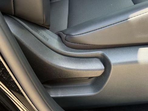 Used 2026 Nissan Rogue Dark Armor FWD image 30