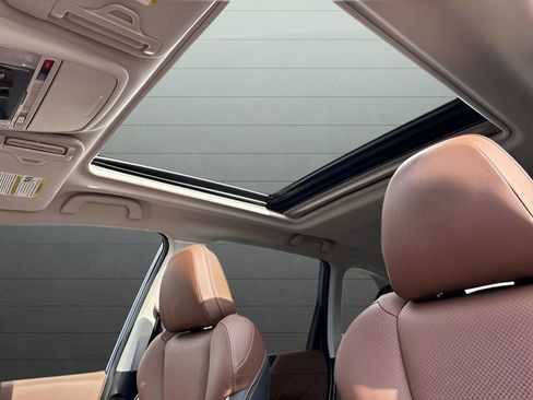 Used 2022 Subaru Forester Touring image 27