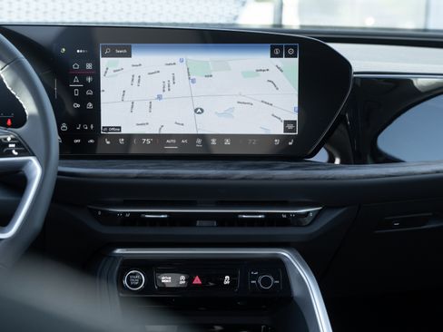 New 2025 Audi Q5 Premium Plus image 13