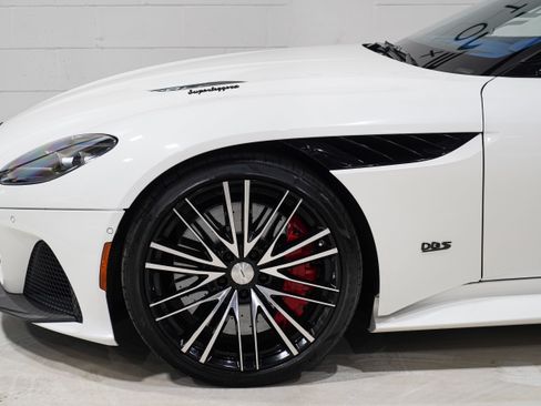 Used 2020 Aston Martin DBS Superleggera RWD image 33