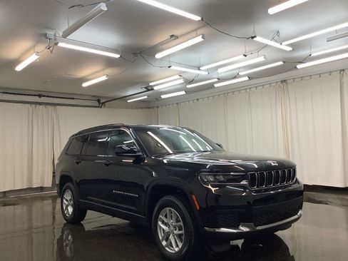 New 2025 Jeep Grand Cherokee L Laredo w/ Luxury Tech Group I image 4