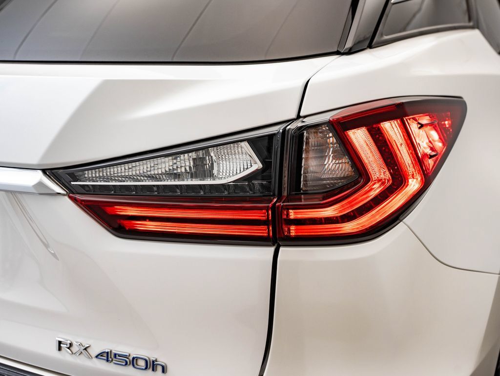 Used 2019 Lexus RX 450h AWD w/ Navigation Package image 9