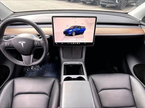 Used 2022 Tesla Model Y Long Range AWD/4WD image 20