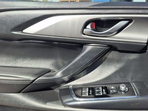 Used 2018 MAZDA CX-9 Touring w/ Touring Premium Package image 7