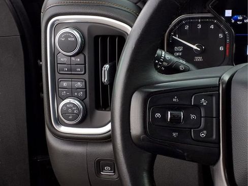 Used 2020 GMC Sierra 1500 AT4 w/ AT4 Premium Package AWD/4WD image 12