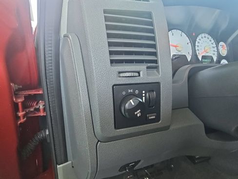 Used 2007 Dodge Ram 3500 Truck Laramie AWD/4WD image 19