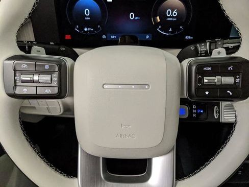 Used 2026 Hyundai Palisade Calligraphy image 12