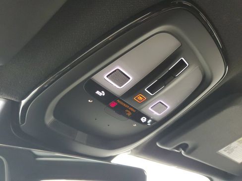 Certified 2023 Volvo XC40 Recharge Ultimate w/ Protection Package Premier AWD/4WD image 35