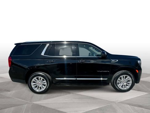 Used 2024 GMC Yukon SLT w/ SLT Luxury Package RWD image 9