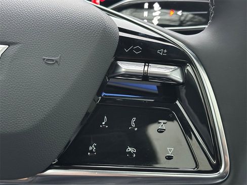 New 2026 Cadillac Optiq Luxury 1 image 34