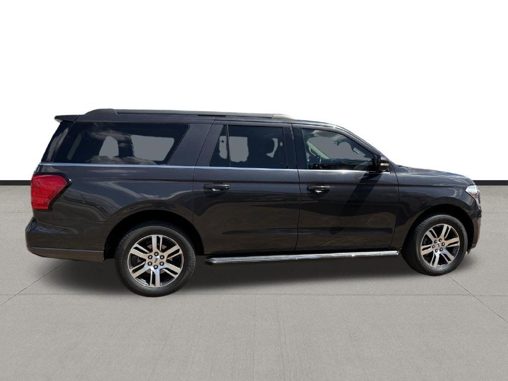 Used 2022 Ford Expedition Max XLT RWD image 6