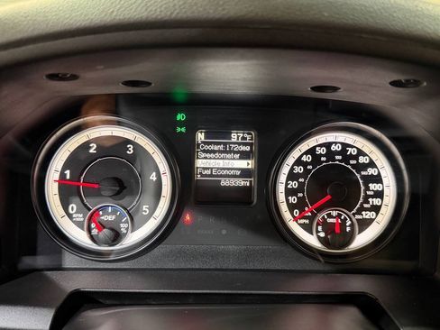 Used 2014 RAM 2500 SLT w/ Popular Equipment Group AWD/4WD image 6