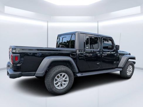 Used 2020 Jeep Gladiator Sport w/ Quick Order Package 24S AWD/4WD image 3