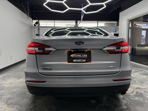 Used 2020 Ford Fusion SEL image 4