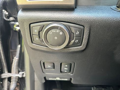 Used 2018 Ford F350 Platinum w/ Platinum Ultimate Package AWD/4WD image 34