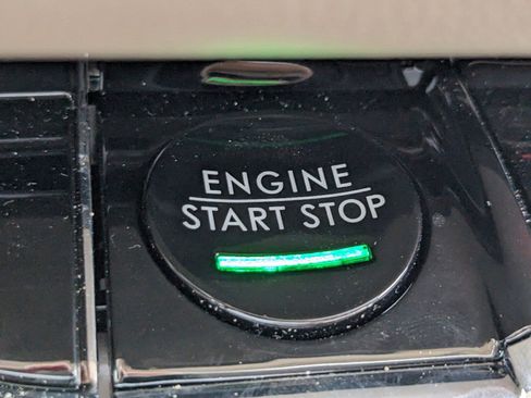 Certified 2023 Lincoln Nautilus Reserve w/ Equipment Group 202A image 29