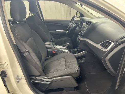 Used 2018 Dodge Journey SE w/ Connectivity Group FWD image 20