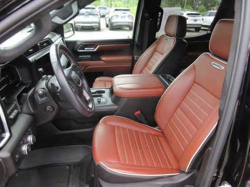Used 2024 GMC Sierra 1500 Denali Ultimate AWD/4WD image 17