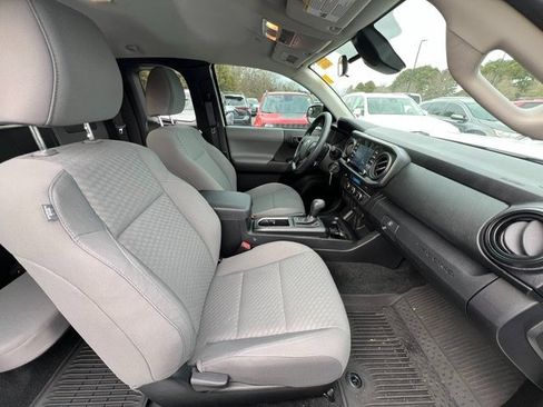 Used 2022 Toyota Tacoma SR image 14