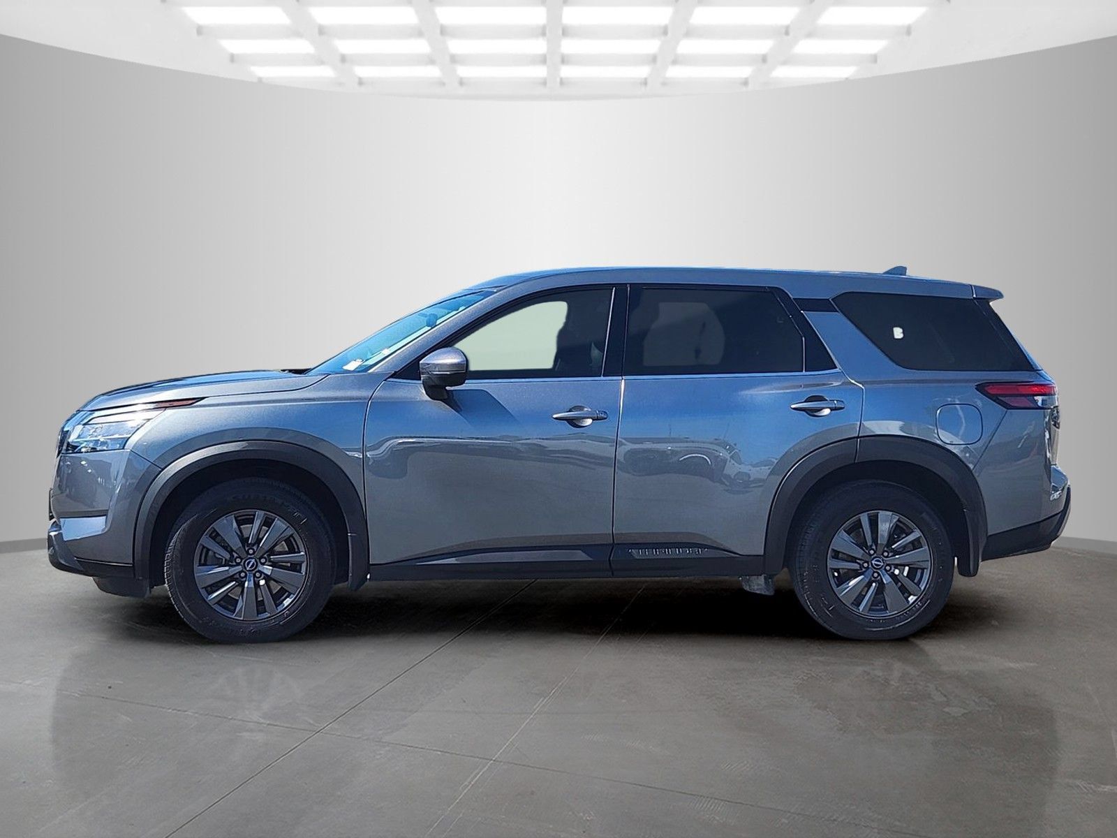 Used 2022 Nissan Pathfinder S AWD/4WD image 4