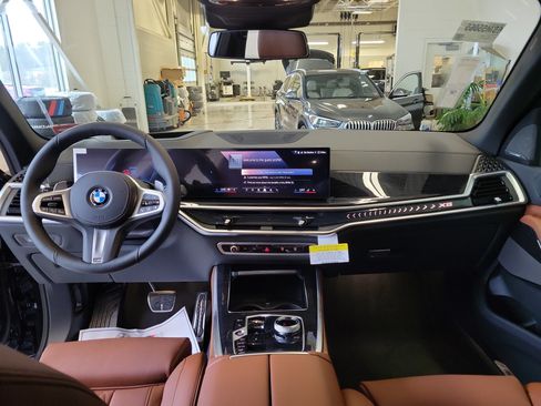 New 2026 BMW X5 xDrive40i w/ Executive Package AWD/4WD image 3
