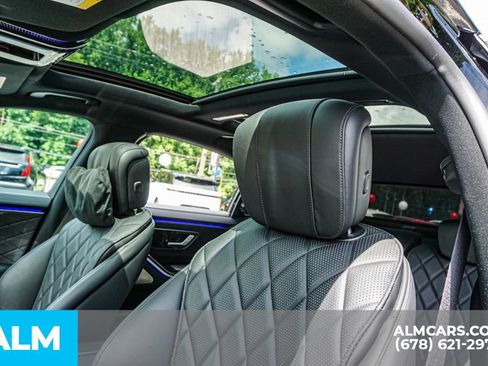Used 2024 Mercedes-Benz S 580e 4MATIC Sedan image 18