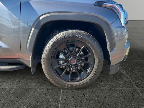 Used 2024 Toyota Sequoia Limited w/ TRD Off-Road Package AWD/4WD image 9