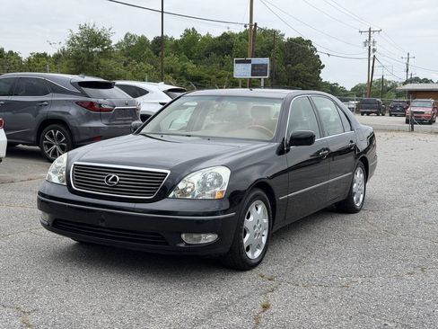 Used 2003 Lexus LS 430 RWD image 2