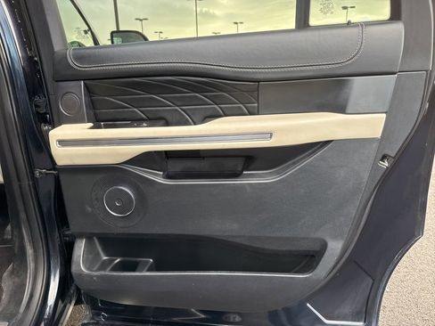 Used 2021 Ford Expedition Max Platinum image 24