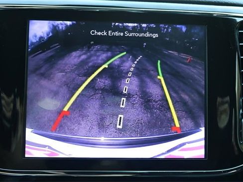 Used 2019 Jeep Grand Cherokee Limited image 22