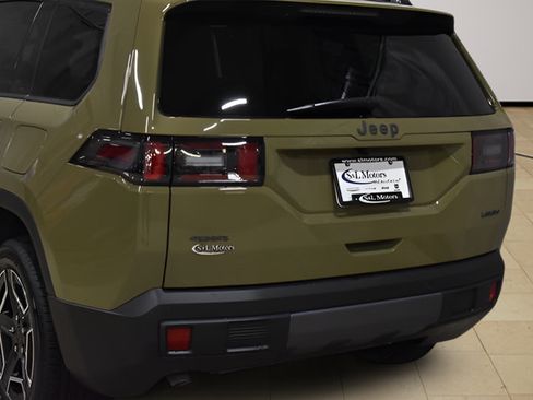 New 2026 Jeep Cherokee Laredo AWD/4WD image 31