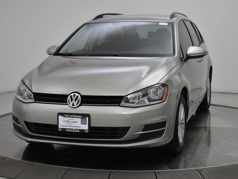 Used 2016 Volkswagen Golf S FWD image 15