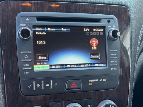 Used 2016 Chevrolet Traverse LT FWD image 21