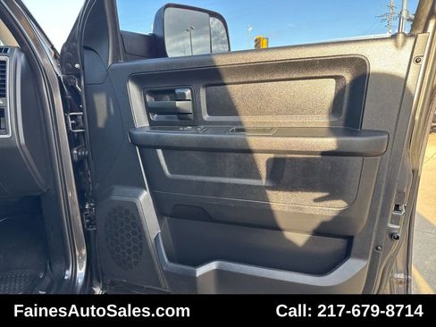 Used 2016 RAM 2500 Tradesman w/ Chrome Appearance Group image 80
