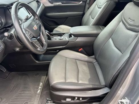 Certified 2024 Cadillac XT5 Premium Luxury AWD/4WD image 17