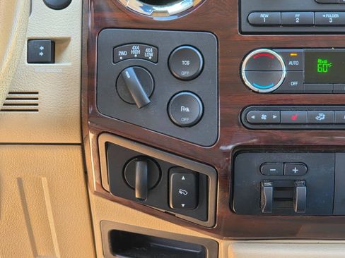 Used 2009 Ford F350 Lariat AWD/4WD image 24