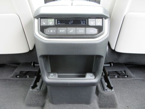 New 2026 Lexus TX 350 AWD image 23