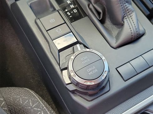 Used 2025 Toyota 4Runner SR5 image 27