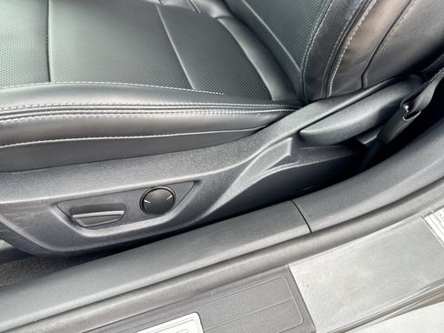 Used 2025 Ford Mustang Premium RWD image 12